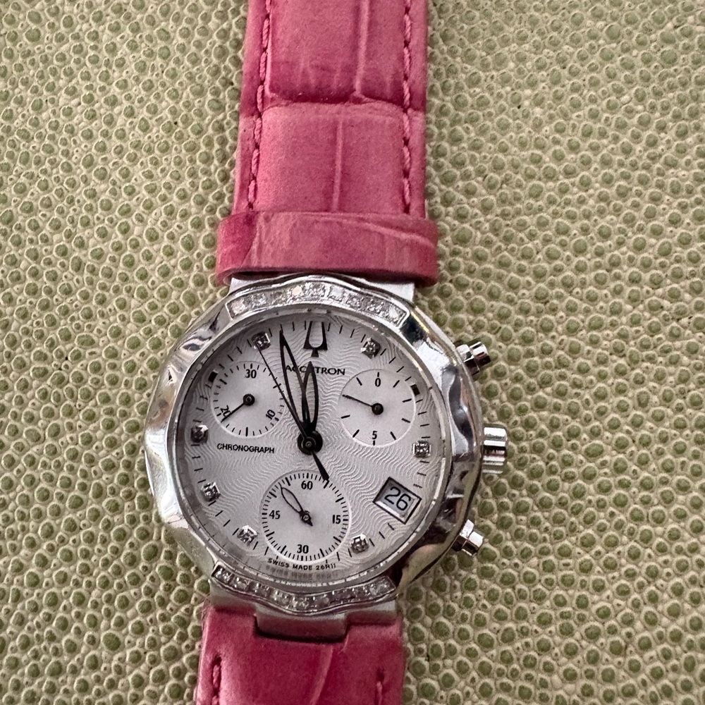 LADIES DIAMOND ACCUTRON STAINLESS STEEL CHRONOGRAPH SWISS BULOVA WATCH 26R16 NIB